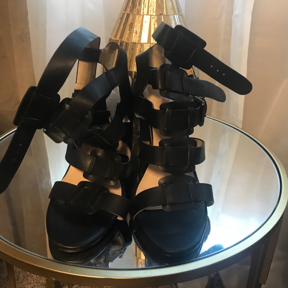 Heels - Picture 2 of 5